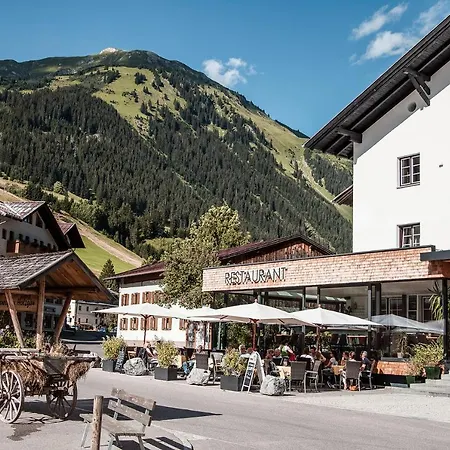 Posthotel Lechtal, Arlberg 3* Holzgau