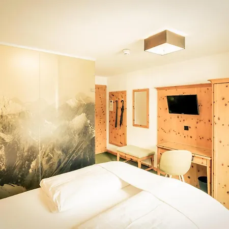 Hotel Posthotel Lechtal, Arlberg