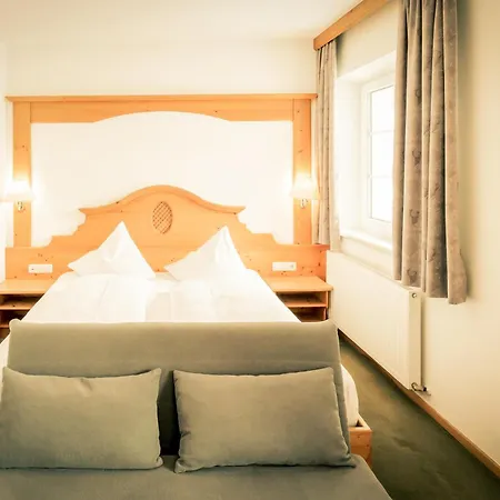 Posthotel Lechtal, Arlberg 3* Holzgau