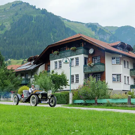 Posthotel Lechtal, Arlberg 호텔 홀츠가우