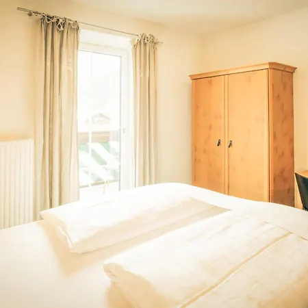 Hotel Posthotel Lechtal, Arlberg